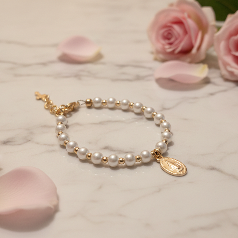 Girls’ 5mm Pearl Bracelet with Gold Miraculous Medal
