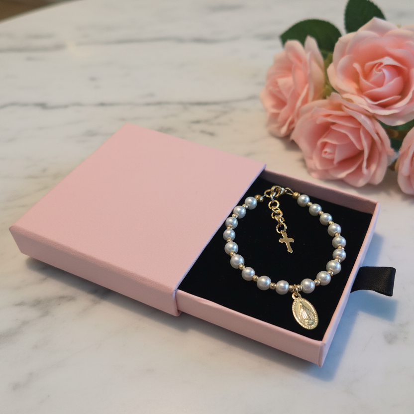 Girls’ 5mm Pearl Bracelet with Gold Miraculous Medal