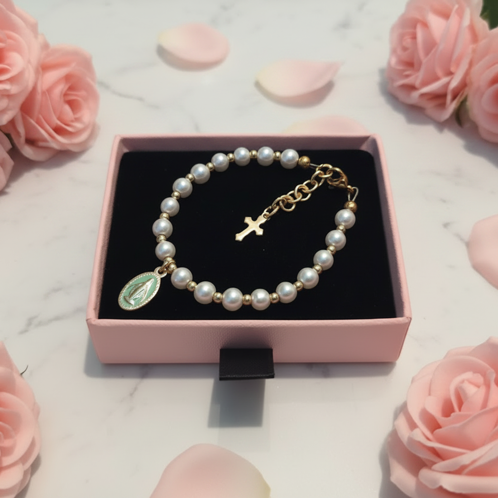 Girls’ 5mm Pearl Bracelet with Gold Miraculous Medal