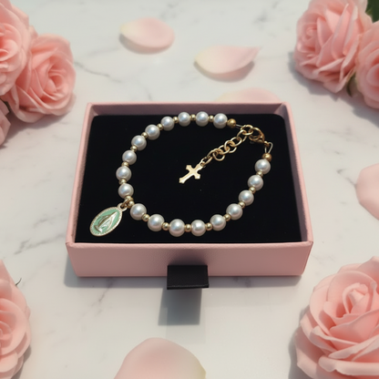 Girls’ 5mm Pearl Bracelet with Gold Miraculous Medal