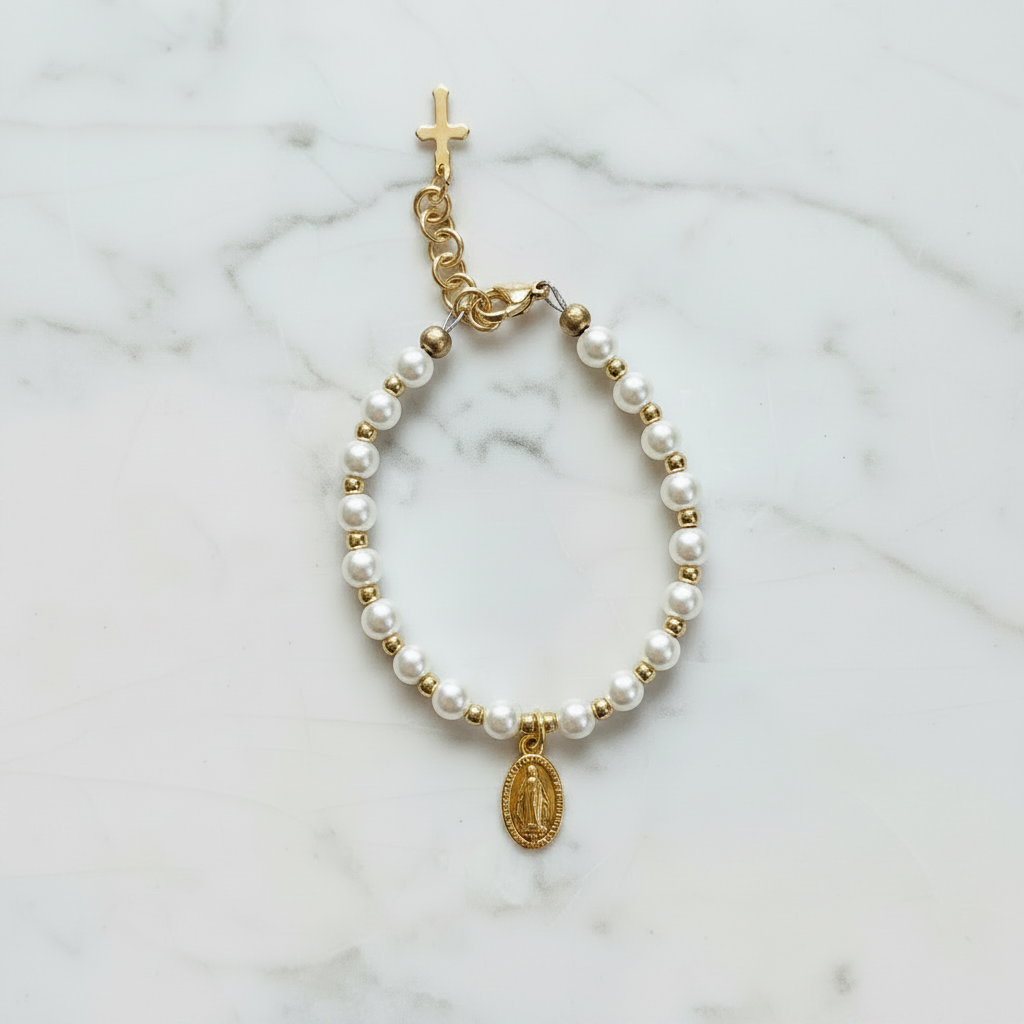 Girls’ 5mm Pearl Bracelet with Gold Miraculous Medal