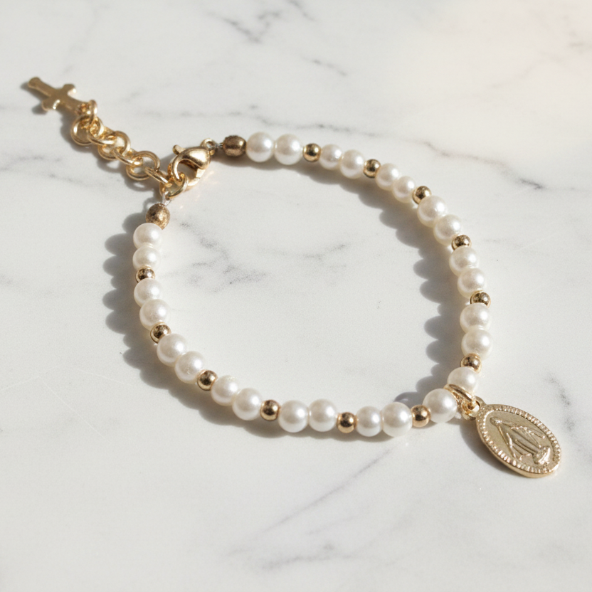Girls’ Glass Pearl Bracelet with Gold Miraculous Medal