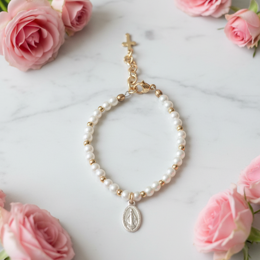 Girls’ Glass Pearl Bracelet with Gold Miraculous Medal