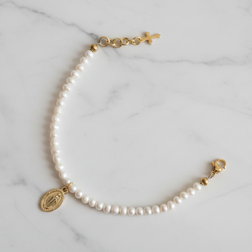 Girls’ Natural Freshwater Pearl Bracelet with Gold Miraculous Medal