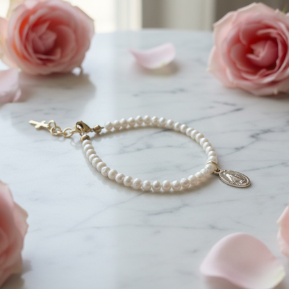 Girls’ Natural Freshwater Pearl Bracelet with Gold Miraculous Medal