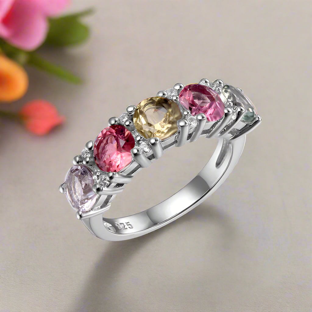 Anillo de media eternidad con cinco piedras preciosas GRACE en plata de ley