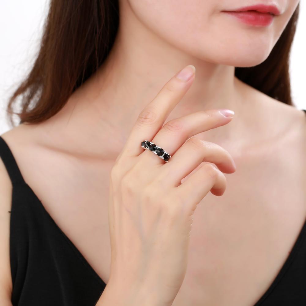 Anillo de media eternidad con cinco piedras preciosas GRACE en plata de ley