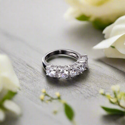 Anillo de media eternidad con cinco piedras preciosas GRACE en plata de ley