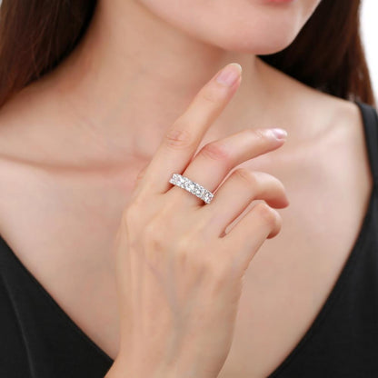 Anillo de media eternidad con cinco piedras preciosas GRACE en plata de ley
