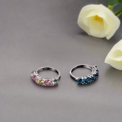 Anillo de media eternidad con cinco piedras preciosas GRACE en plata de ley