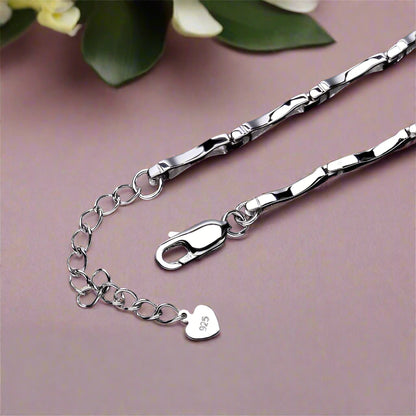 Pulsera GRACE de topacio azul Londres ovalado con circonita cúbica en plata de ley