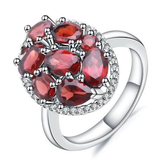 Anillo de cóctel con racimo ovalado de granate rojo GRACE en plata de ley