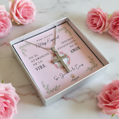 Para Alguien Muy Especial: Collar de Cruz con Cita de Amor de San Juan de la Cruz