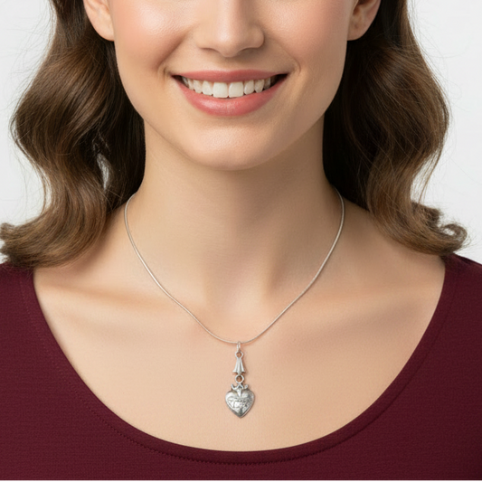 Sacred Heart Necklace in Stainless Steel